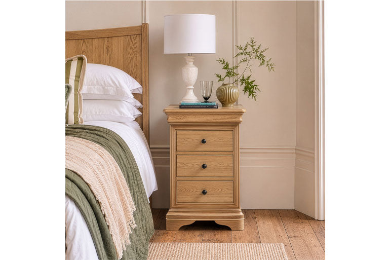 Willis and Gambier Bordeaux Bed