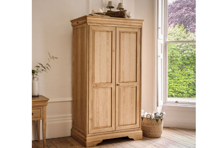 Willis and Gambier Bordeaux Bed