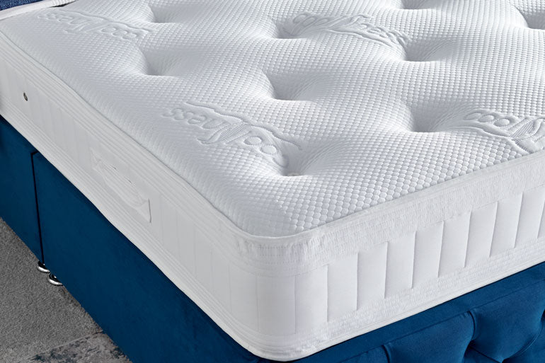 Corner view of Ice Chill 1000 Mattress on divan base