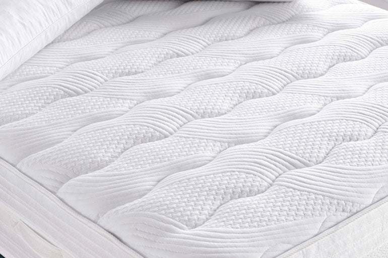 Close-up of Supreme 1000 Mattress cover