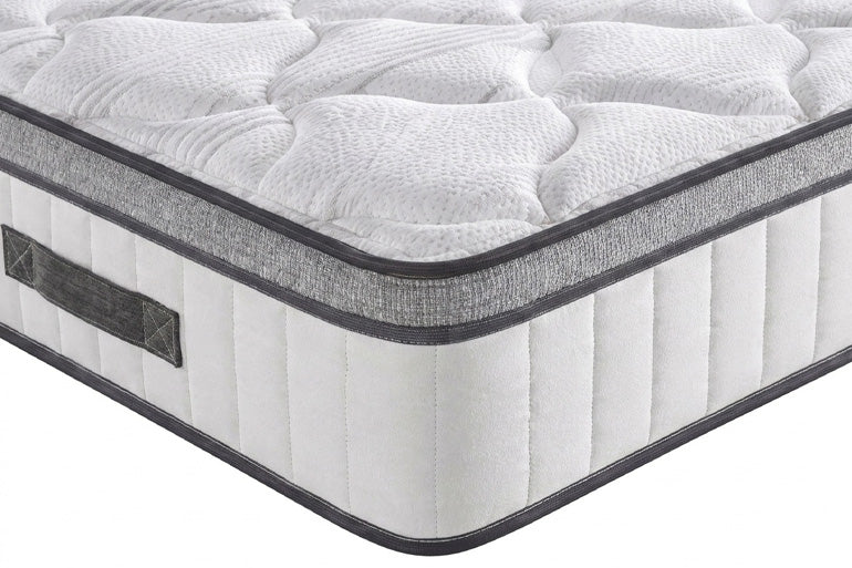 Close-up of soft Giltedge Gel Pocket 2000 Mattress