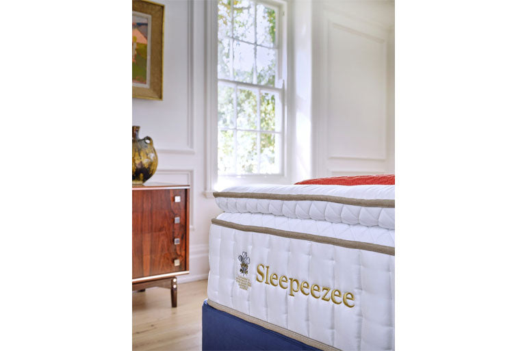 Close Up corner Centurial 03 Mattress