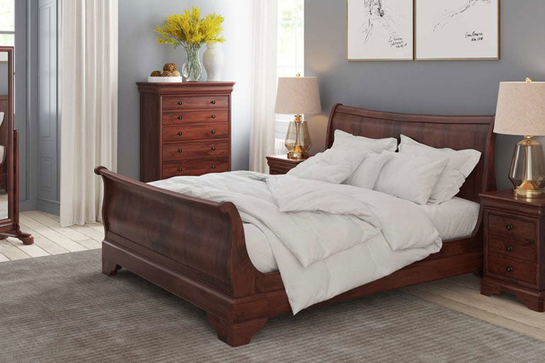 Willis & Gambier Antoinette Sleigh Bed in bedroom setting.