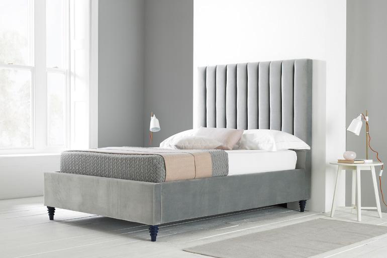 minimalist bedroom