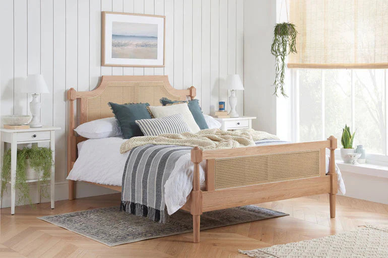 dress a bed like an interior designer