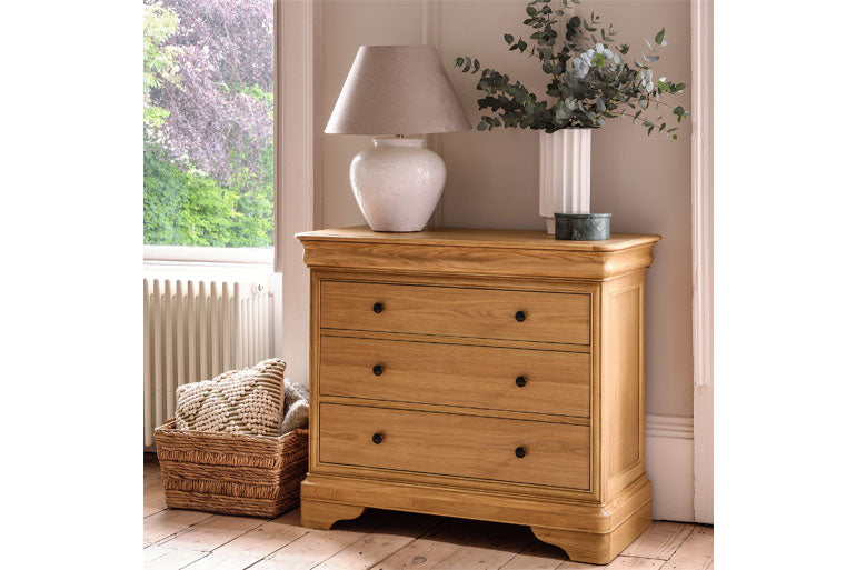 Willis and Gambier Bordeaux Bed