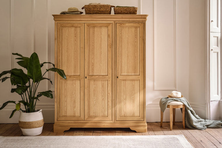 Willis and Gambier Bordeaux Bed