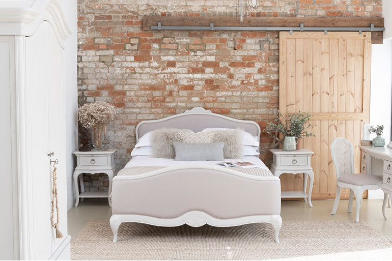 Willis and Gambier Etienne Upholstered High End Bed