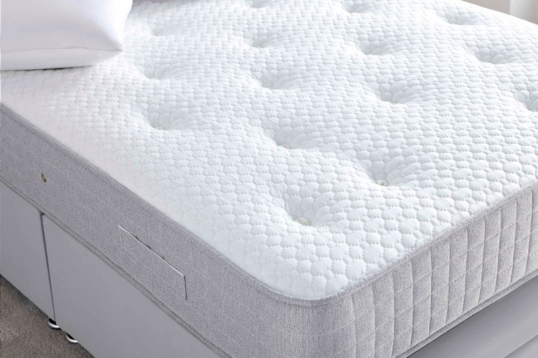 Love Sleep Essential Pocket 1000 Divan Bed