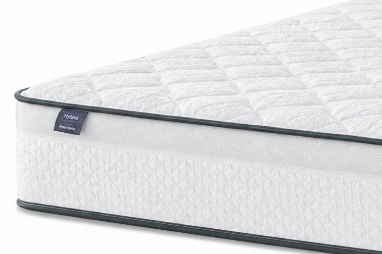 Silentnight UlraGel 1000 Mattress with a brand label on a white background.