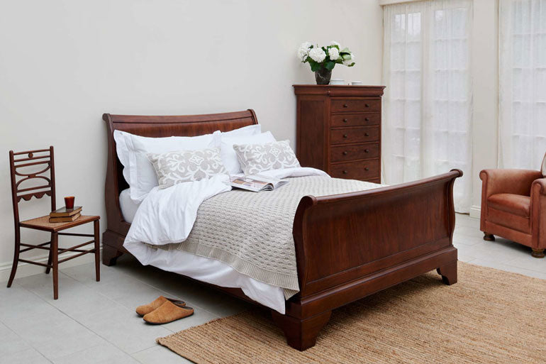 Willis & Gambier Antoinette Sleigh Bed