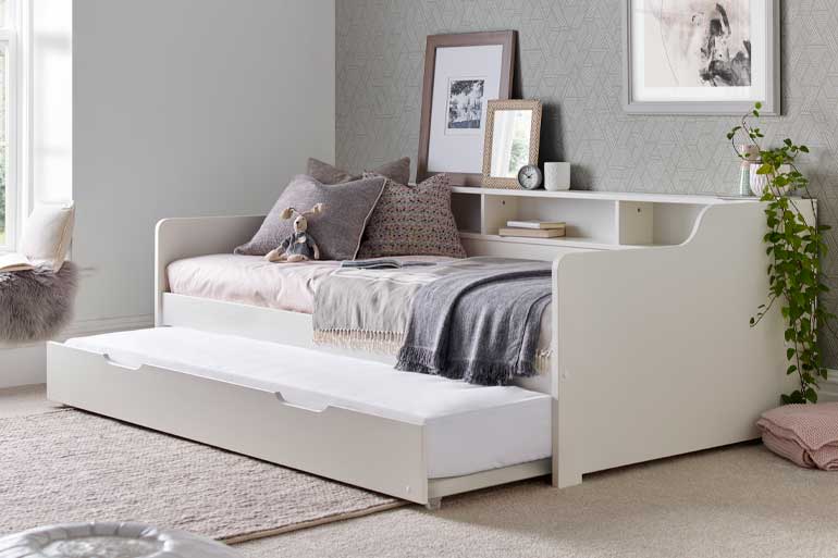White Wooden Day Bed with Trundle