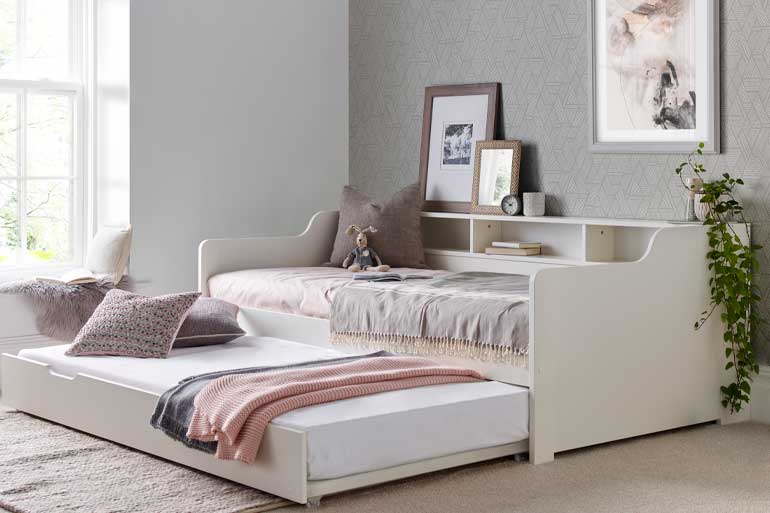 White Wooden Day Bed with Trundle