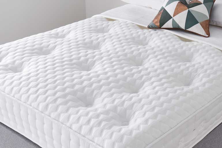 Bee's Knees Pocket Bliss 1000 Mattress