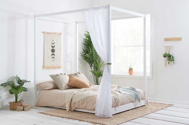 Birlea Darwin Four Poster Bed in White