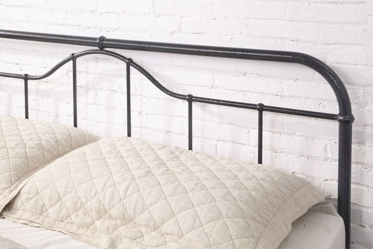 Flintshire Oakenholt Bed